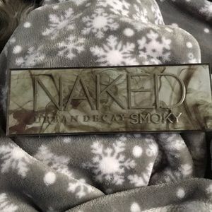 Naked Smokey Palette